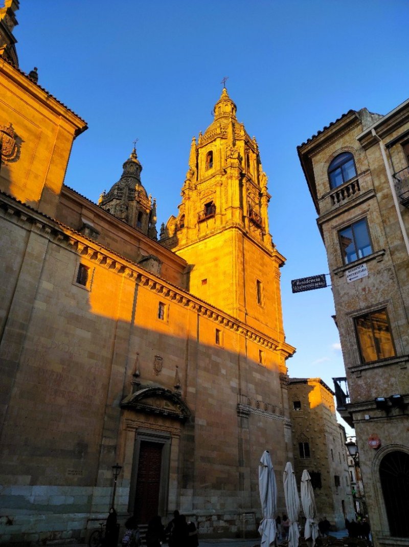 Katedrála v Salamance - dvě katedrály v jedné