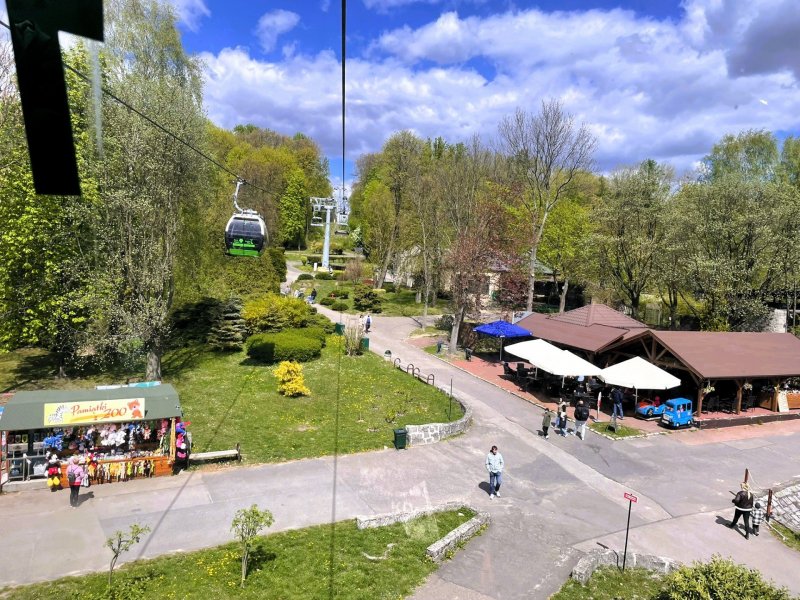 Při jízdě Veselé městečko-Planetárium je pěkný výhled na Zoologickou zahradu